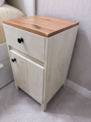 Mesita noche madera - blanco/marrón. NEGOCIABLE. 