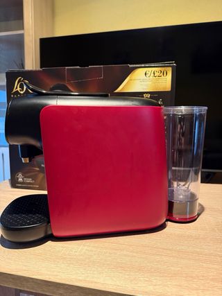 Cafetera Philips LOR, espumador + 40 capsulas 