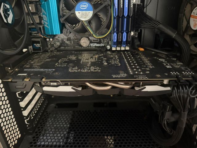 Gráfica MSI GeForce GTX 1070 Ti Armor