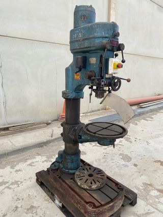 Taladro industrial de pie HEKA-40