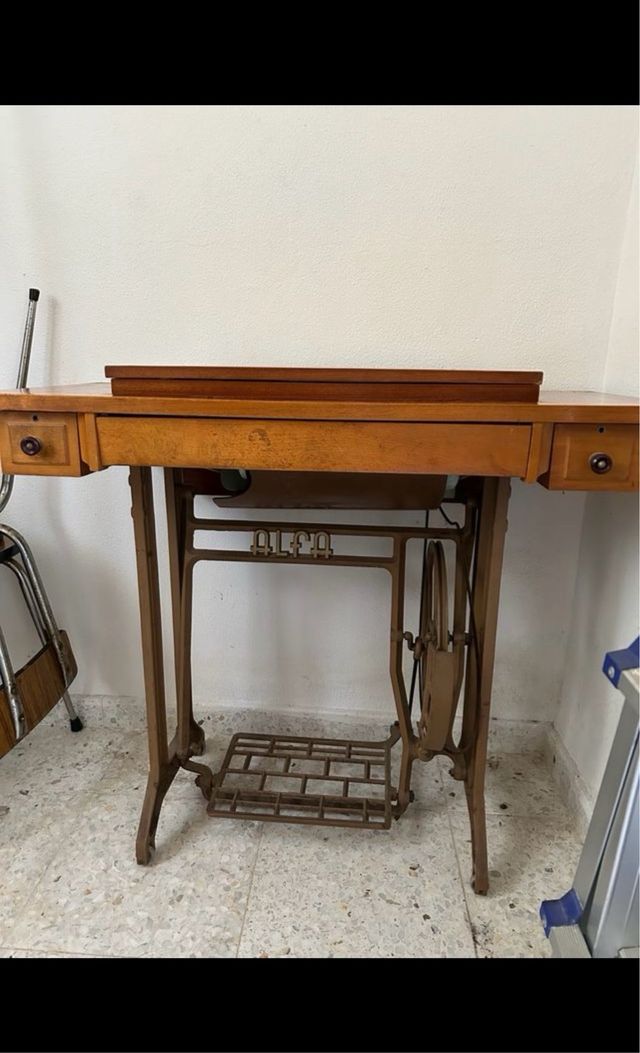 Máquina coser Alfa De Luxe