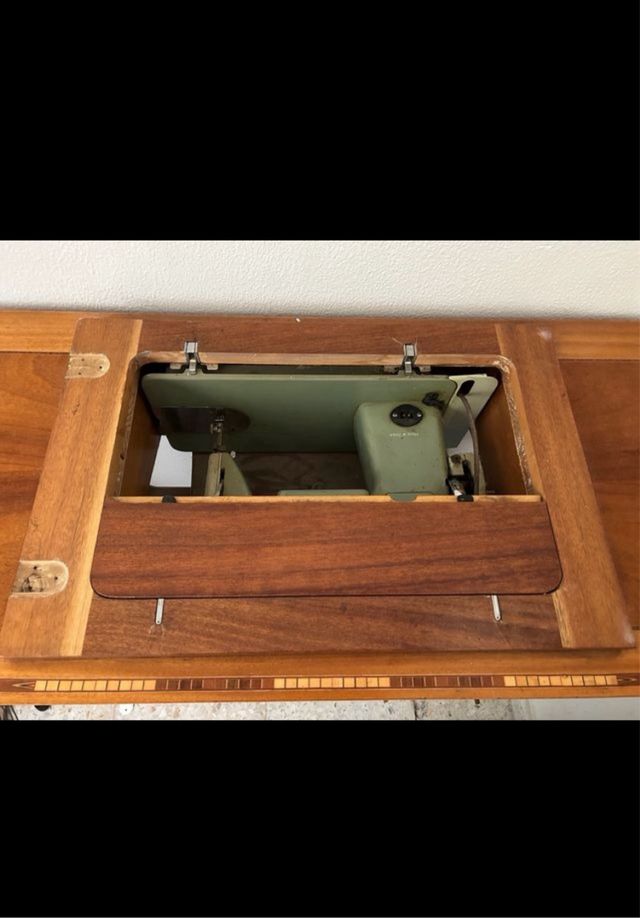 Máquina coser Alfa De Luxe