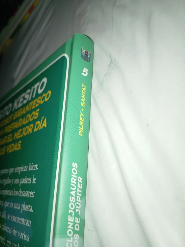 Sito vs los clonejosaurios jurásicos de Júpiter