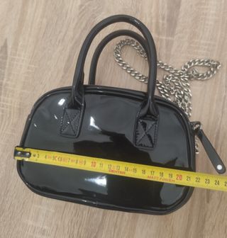 ‼️ PRECIO NO NEGOCIABLE ‼️ 
Bolso negro Stradivari