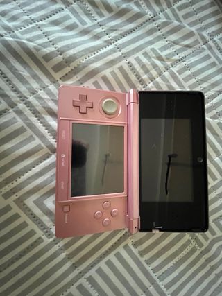 Nintendo 3DS Rosa + 5 Juegos