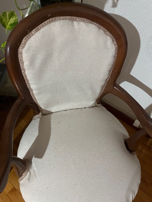 Silla madera estilo clásico