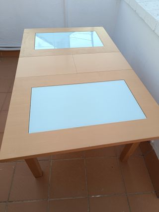 Mesa extensible + 4 sillas madera