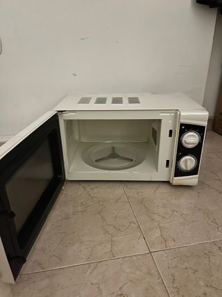 Microondas blanco - 20L