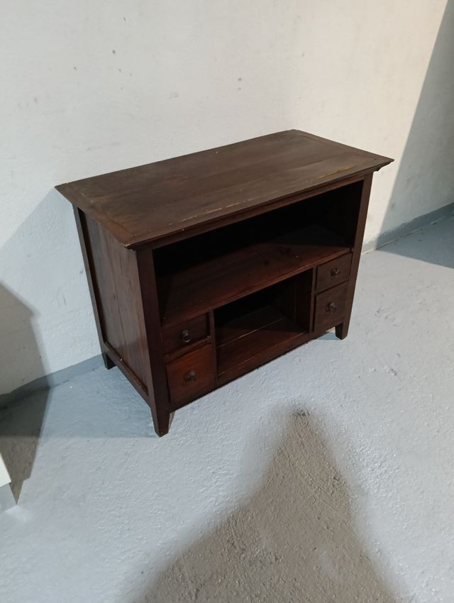 Mueble madera marrón