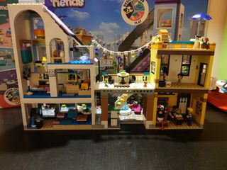 LEGO Friends 41732: Floristería y Tienda de diseño