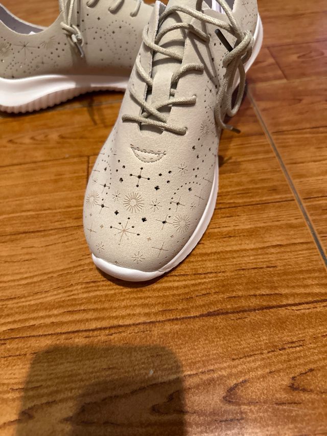 Zapatillas deportivas beige talla 39