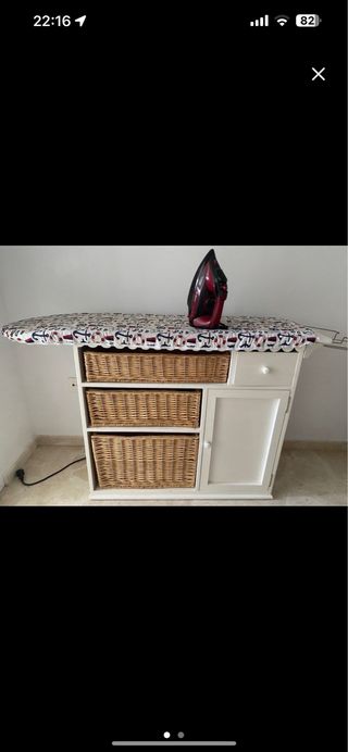 Mueble planchar con cestas