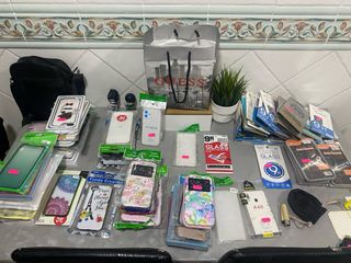 Fundas y protectores para iPhone nuevos desde 3 €