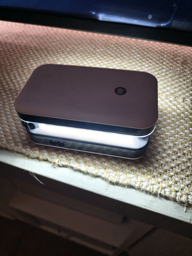 Lámpara LED portátil plegable y recargable