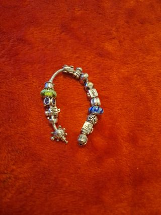 Pulsera Pandora con charms