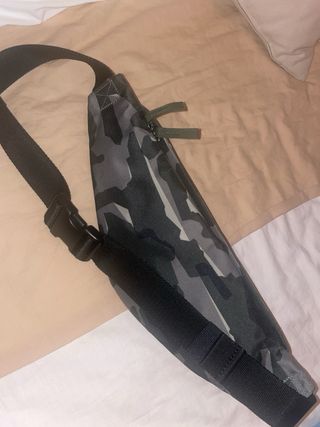 Riñonera Nike camuflaje