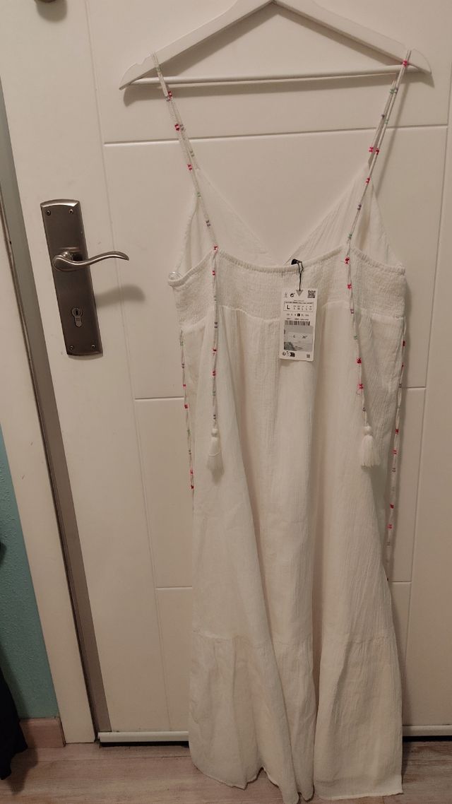 Vestido largo Zara blanco tirantes etiqueta