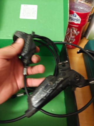 Frenos SRAM Code R