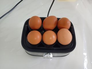 Cocedor huevos 6 unidades