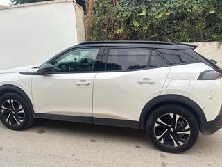 Peugeot 2008 allure 1.5 bluehdi 100cv. Extras