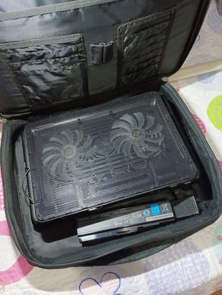 Portátil TOSHIBA negro