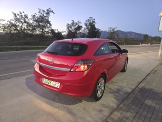 Opel Astra 2009 GTC
