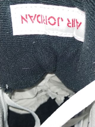 Zapatillas Jordan 4 Cement 2025