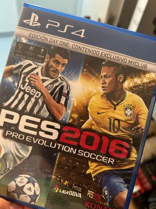 PS4 (PlayStation 4) PES 2016 & 2017