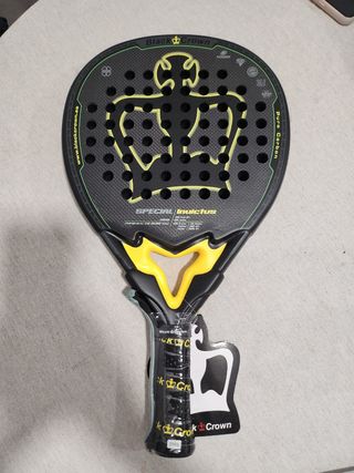 Pala Pádel Black Crown Invictus 2025