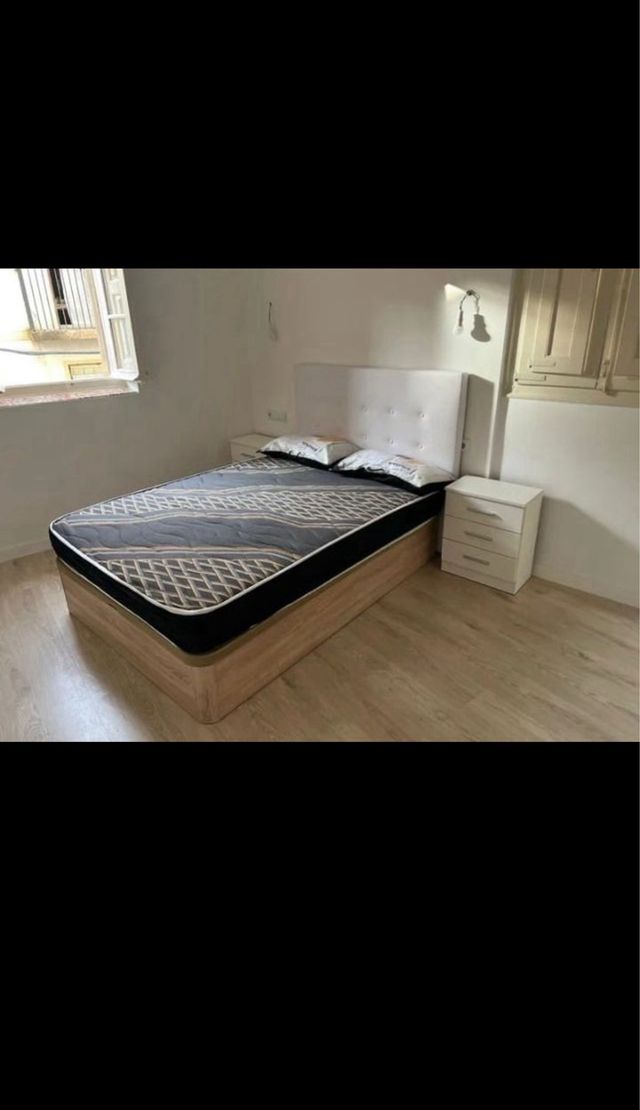 Canapé abatible blanco y marrón