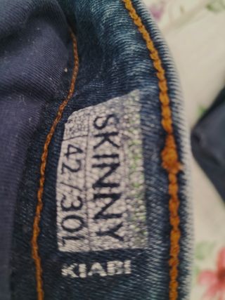 3 Pantaloni premaman: blu, rosa