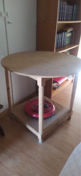 Mesa camilla redonda de madera