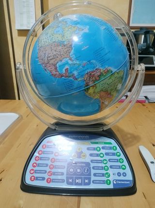 Mappamondo Clementoni digitale interattivo