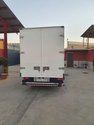 Mitsubishi Canter 2012