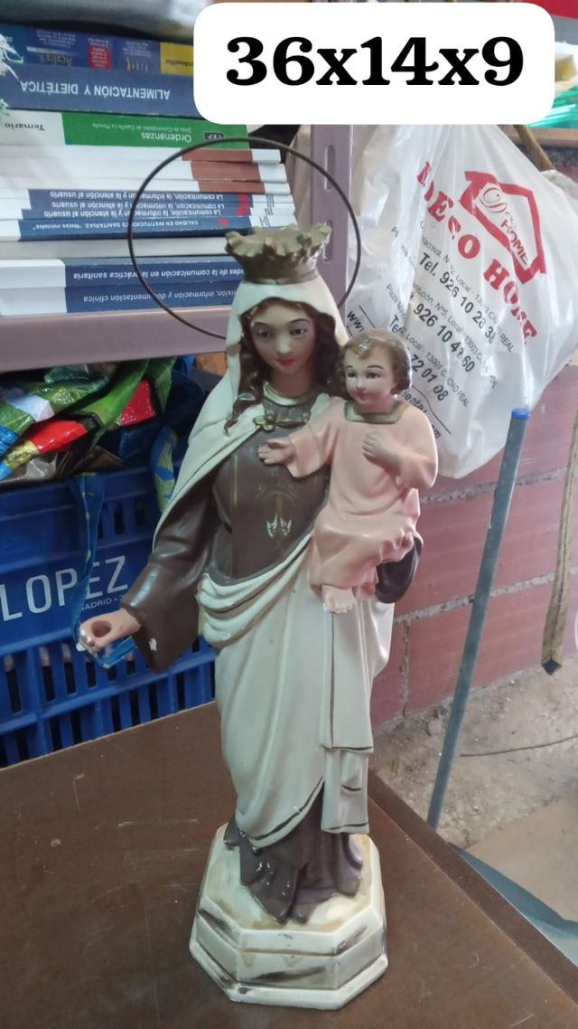 Virgen con Niño - Estatuilla