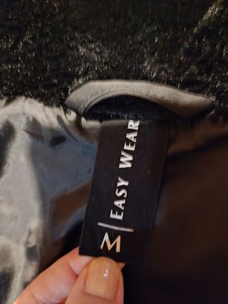 Cazadora negra Easy Wear