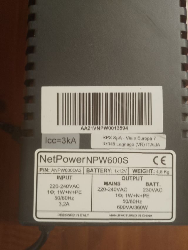OPORTUNIDAD!!SAI Riello Netpower  UPS Tengo 2x50€