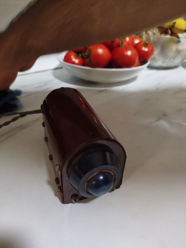 Tester tensión antiguo