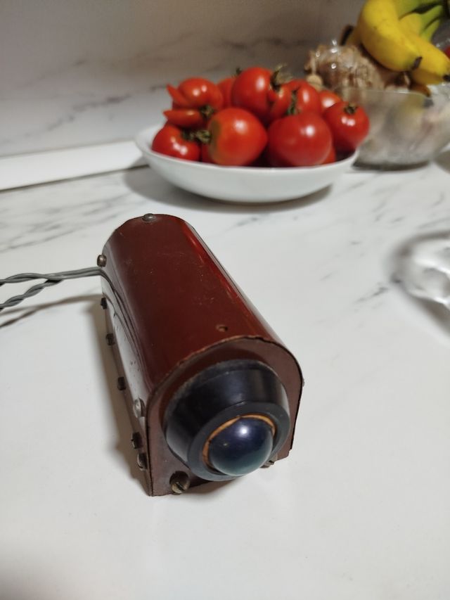 Tester tensión antiguo