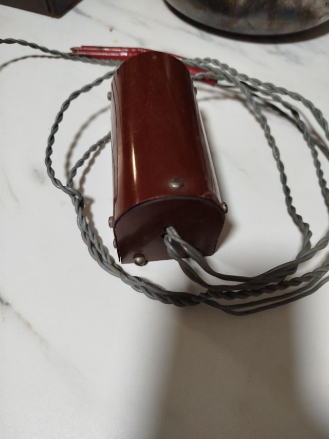 Tester tensión antiguo