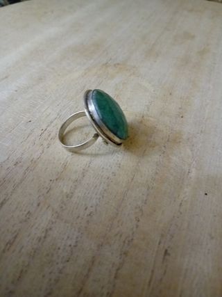 Anello argento pietra verde Apatite
