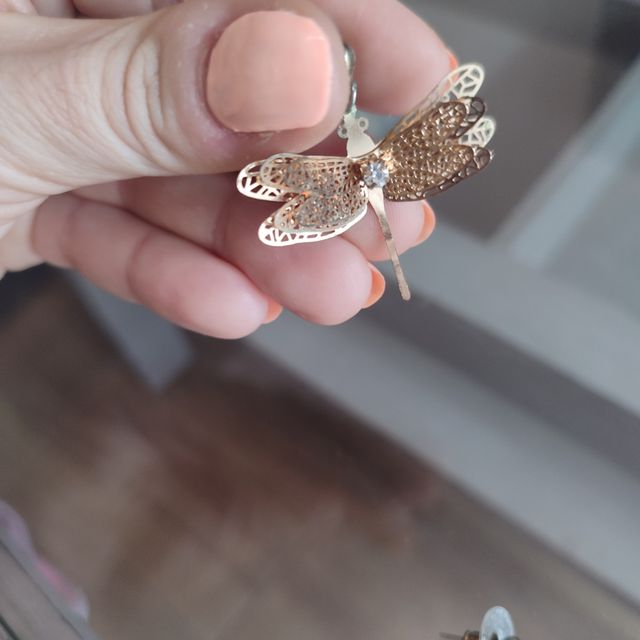 Pendientes libélula dorados