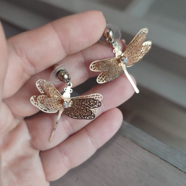 Pendientes libélula dorados