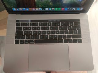 MACBOOK PRO 2019 15" i9/32 GB RAM/512 SSD
