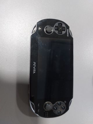 PS Vita nera + 2 giochi