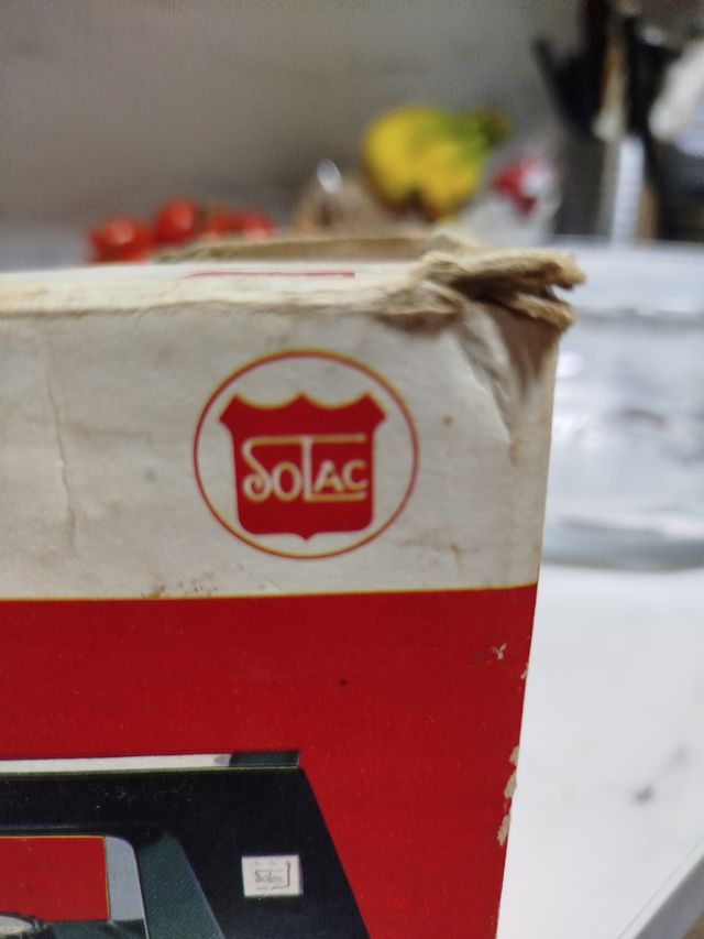 Plancha automática SOLAC vintage 600w