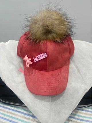 Visera LeCruel con borla