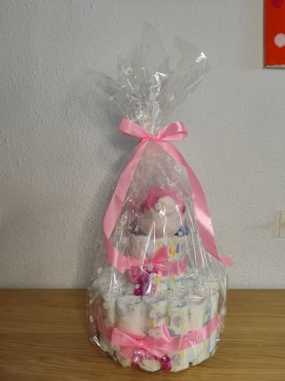 Tarta pañales personalizada bebé niña