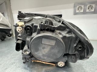 Faro Mercedes Clase A (2018-2023)