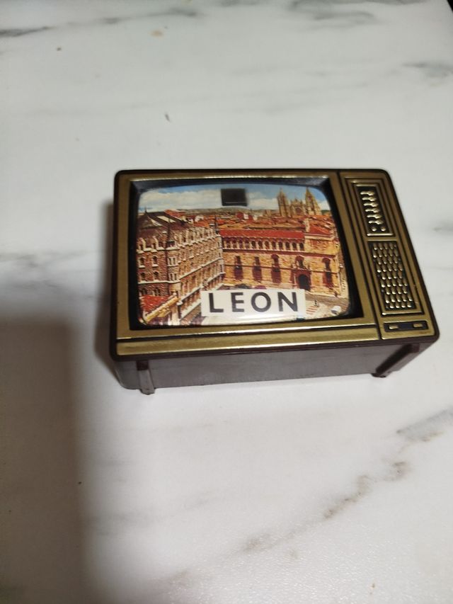 Mini TV León Souvenir imágenes diapositivas